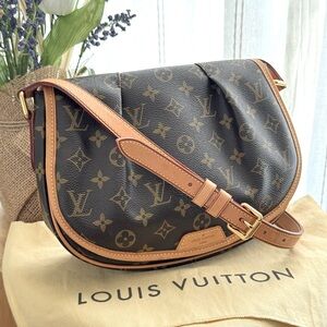 Louis Vuitton Menilmontant PM Monogram Canvas Messenger / Crossbody Bag